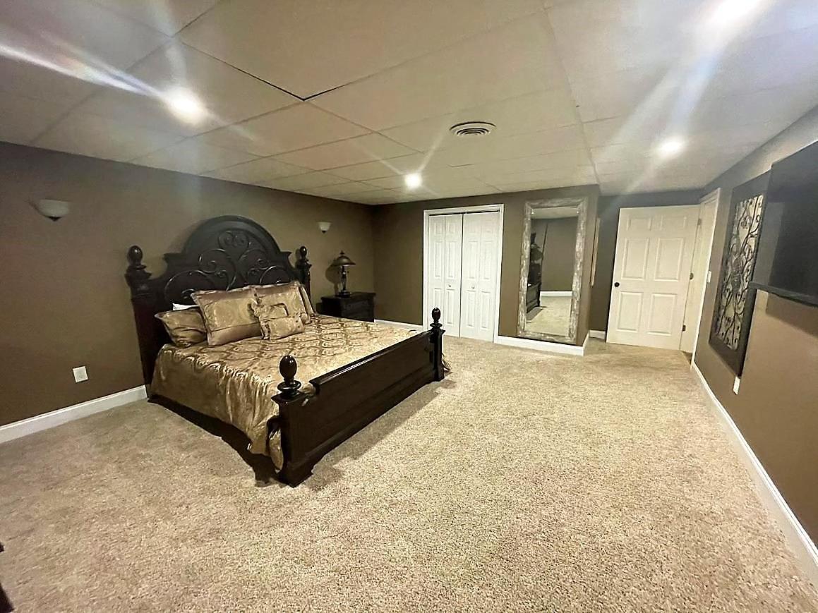 Smokie Mountain Lake House On Douglas Lake - 11 Bedrooms, 6 Bathrooms Sleeping 30 - Lakefront, Secluded, Private, Gated, Personal Boat Dock, Hot Tub , Theater Room, Games Room, Hot Tub, Indoor & Outdoor Kitchens Sevierville Exterior photo